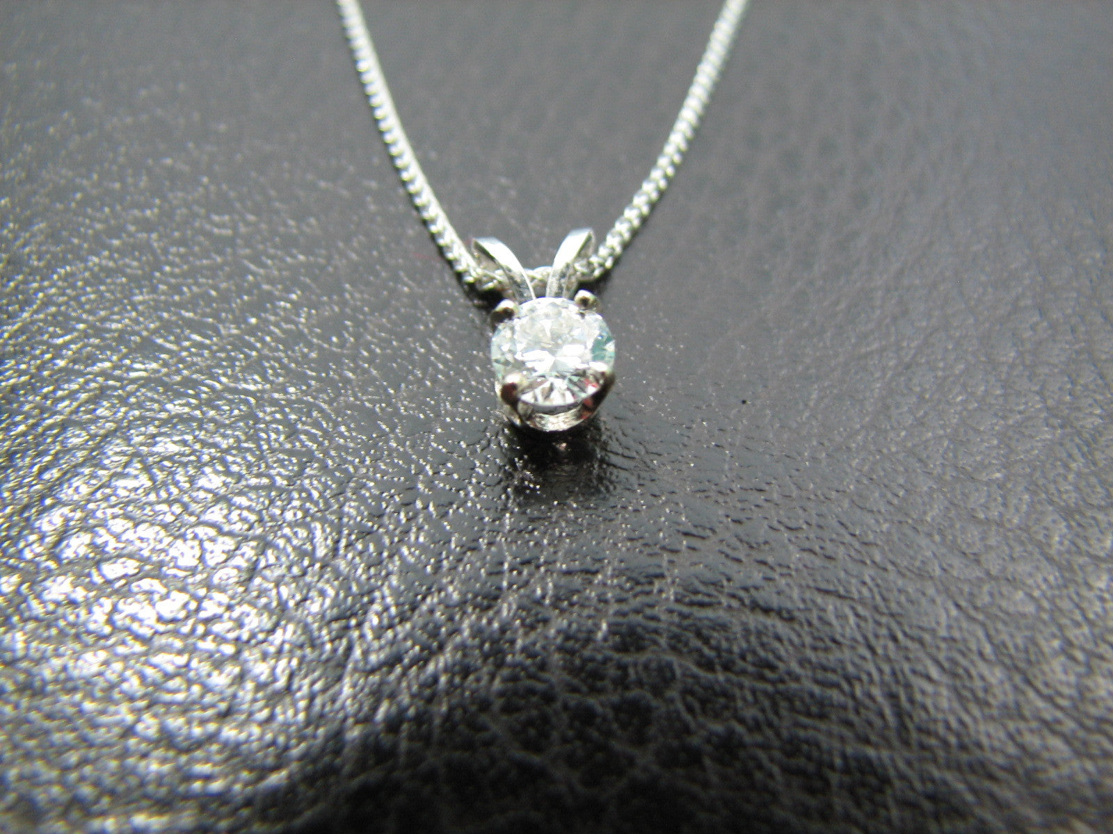 Diamond Solitaire Pendant w/18" White Gold Chain Estate Sale Liquidation Sale