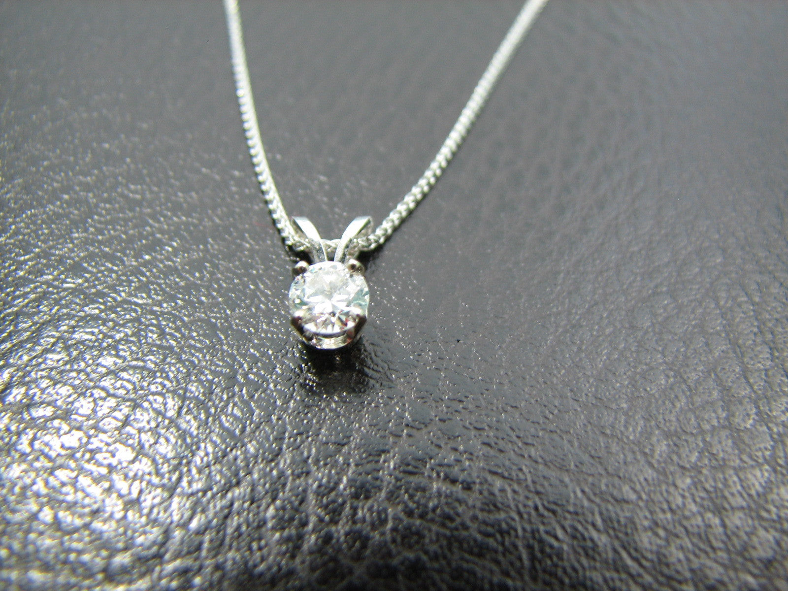 Diamond Solitaire Pendant w/18" White Gold Chain Estate Sale Liquidation Sale