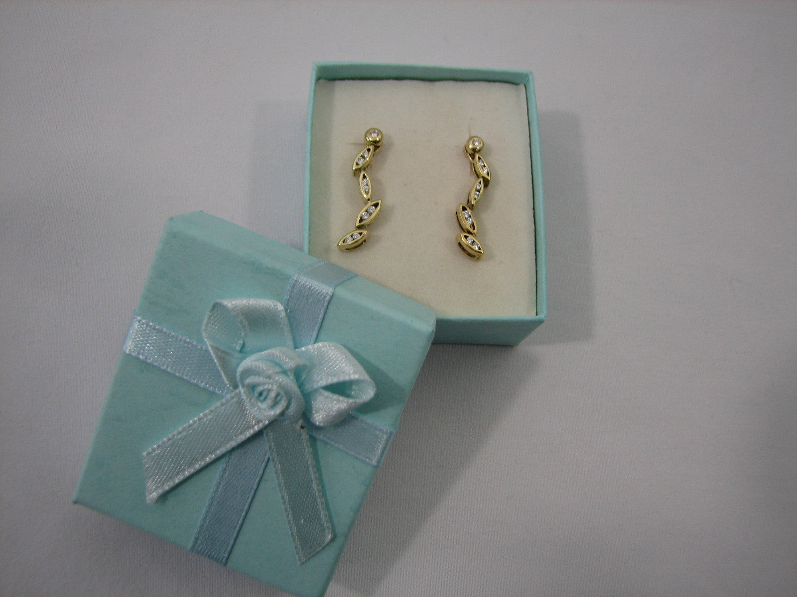 14k Gold 16 Diamond Swivel Earrings Heavy Duty Friction Backs Estate Clearance
