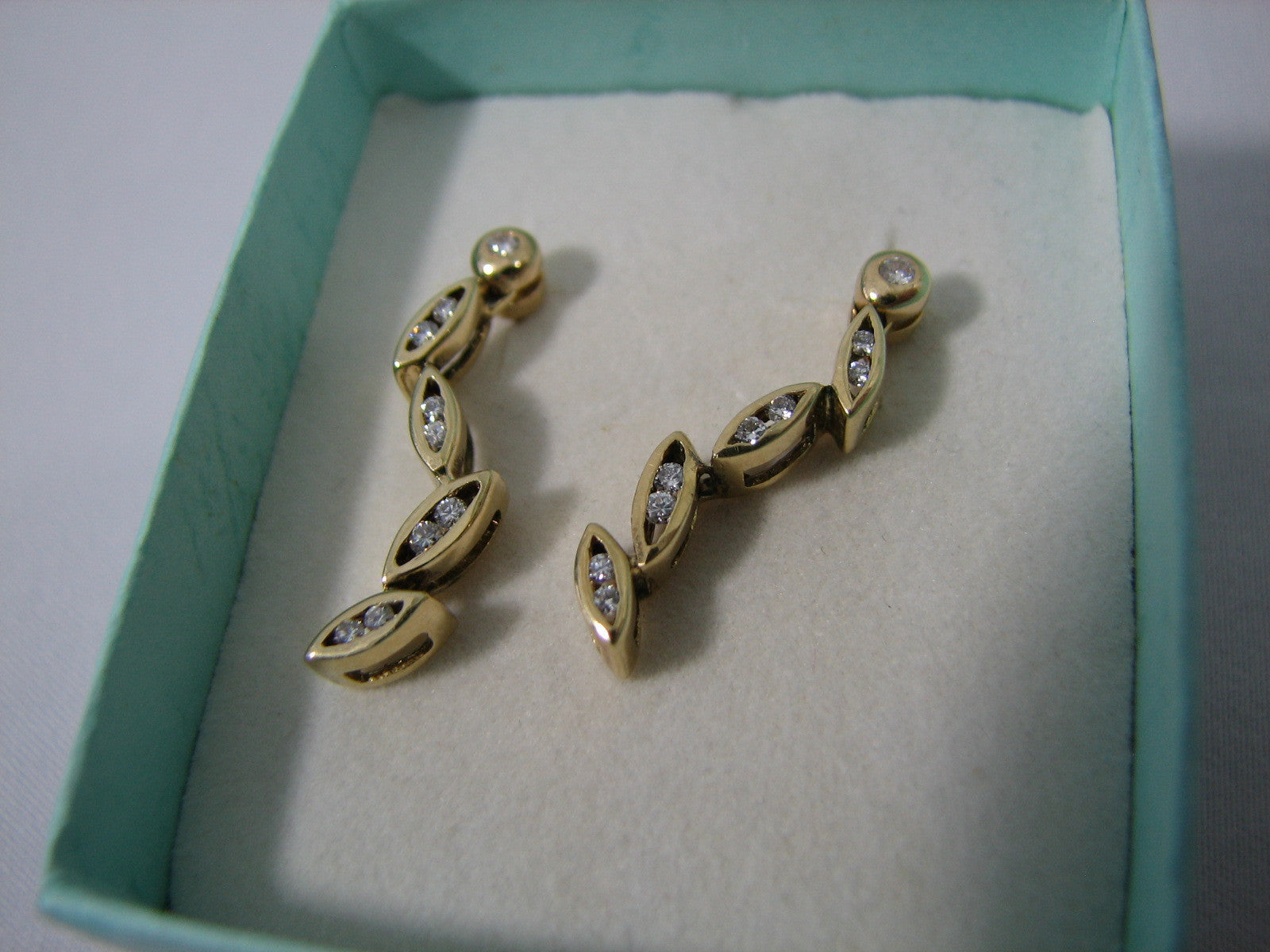 14k Gold 16 Diamond Swivel Earrings Heavy Duty Friction Backs Estate Clearance