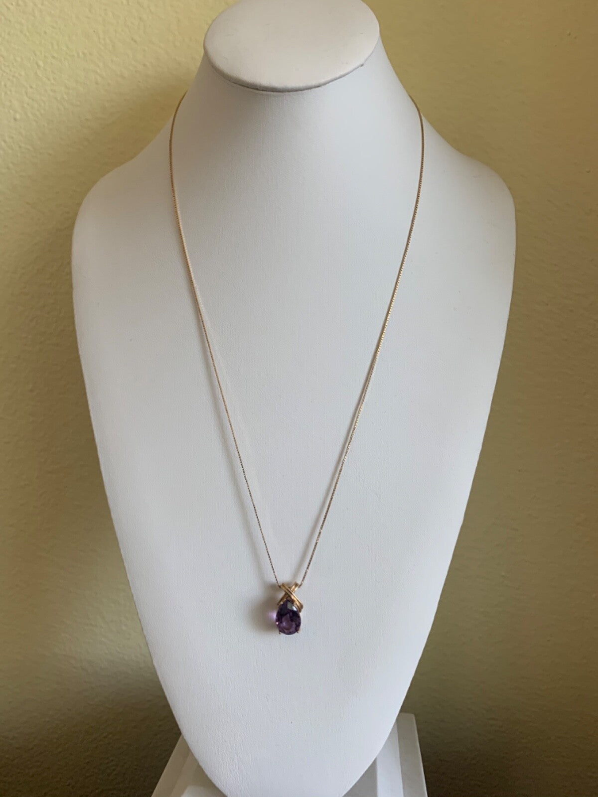 Amethyst Solitaire Pendant w/26” Gold Chain February Birthstone Estate Sale