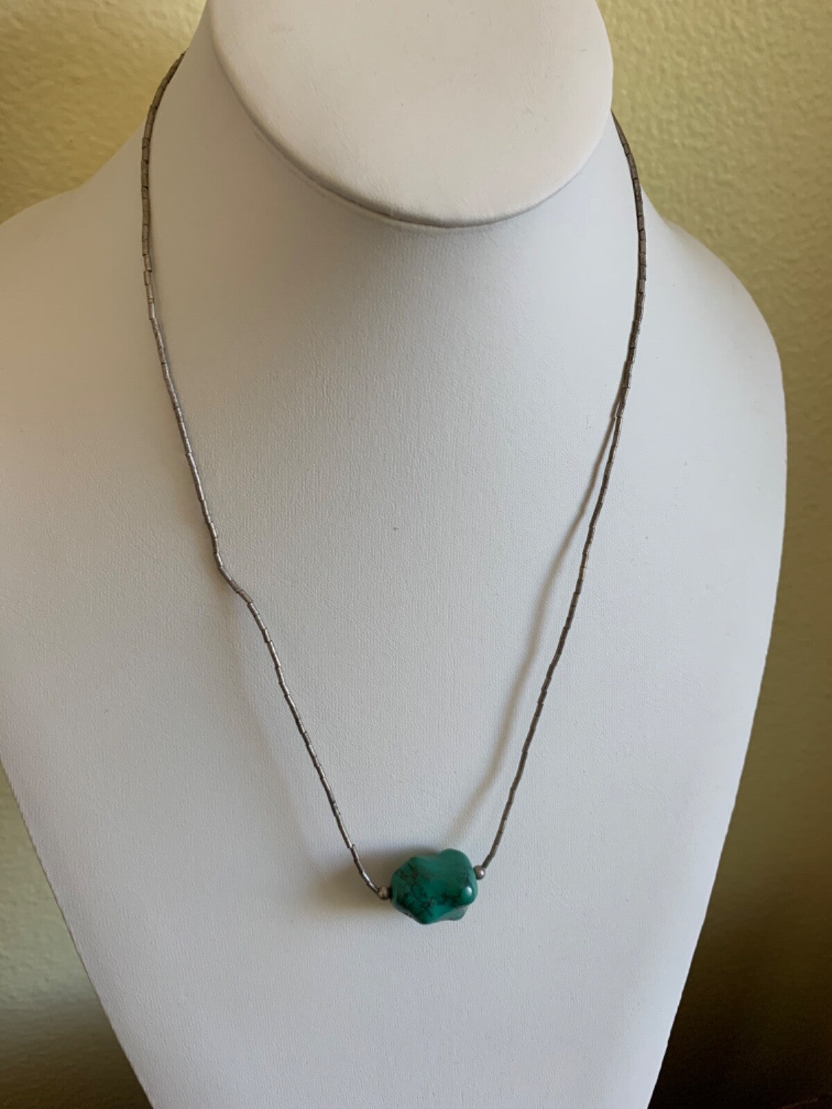 Sterling Silver Turquoise Nugget Southwestern Style 1970’s Necklace 18”