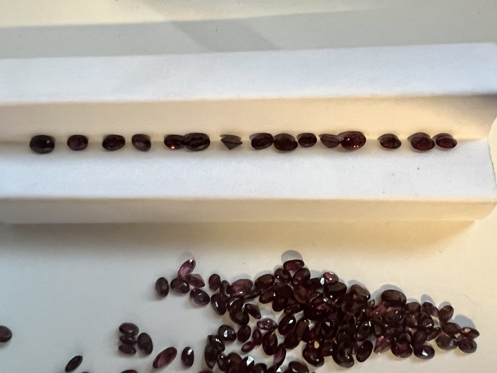 A 1.00carat sample on sorting tray