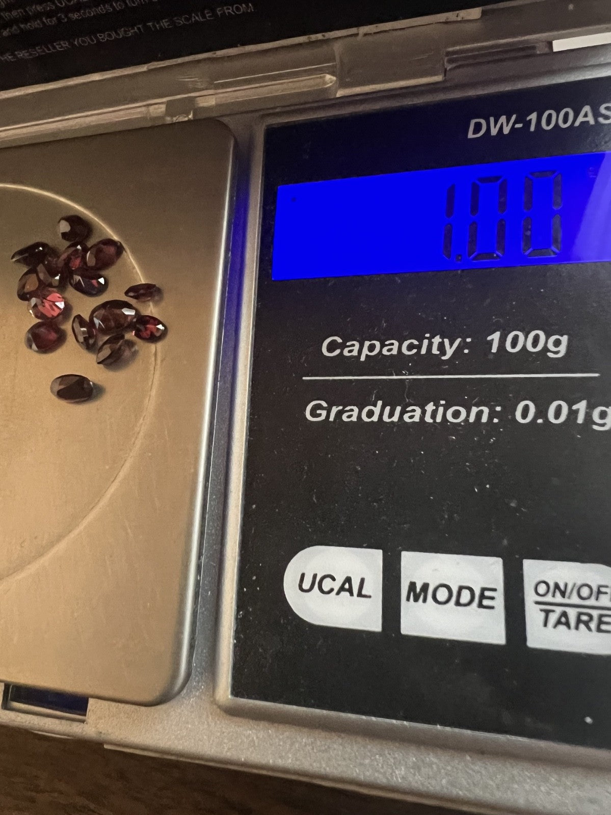 Digital Scale Of One Carat Parcel