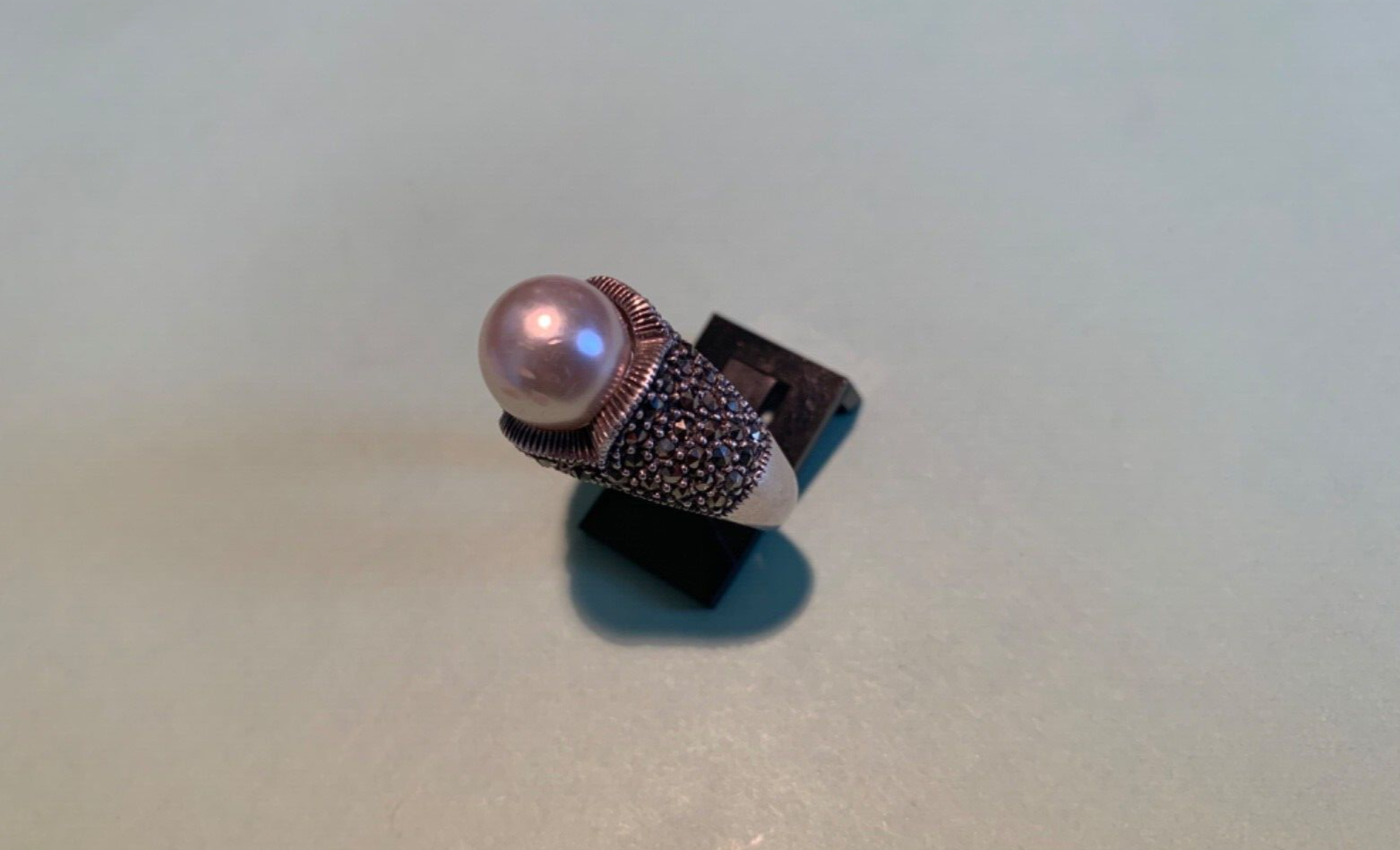 Sterling Silver Ring w/ Natural Pearl