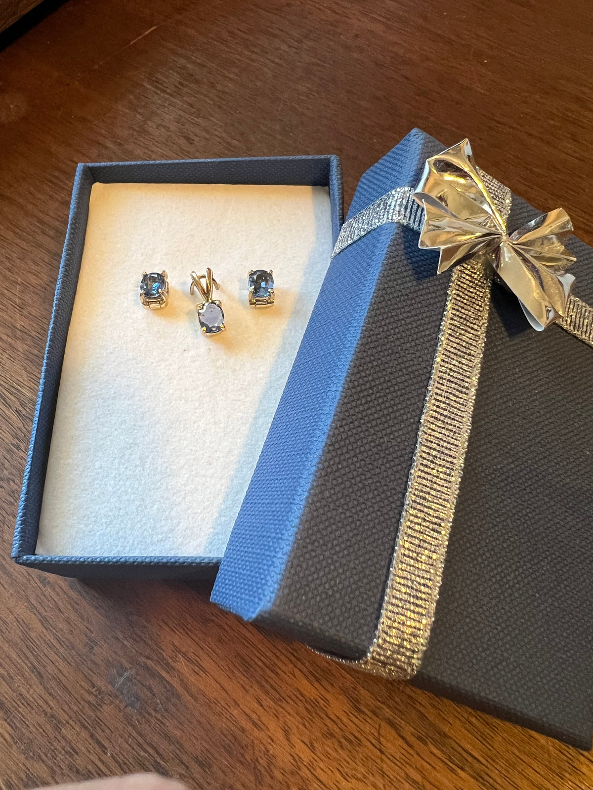 Oval Montana Sapphire Trio Pendant Earring Set 14kt Yellow Gold