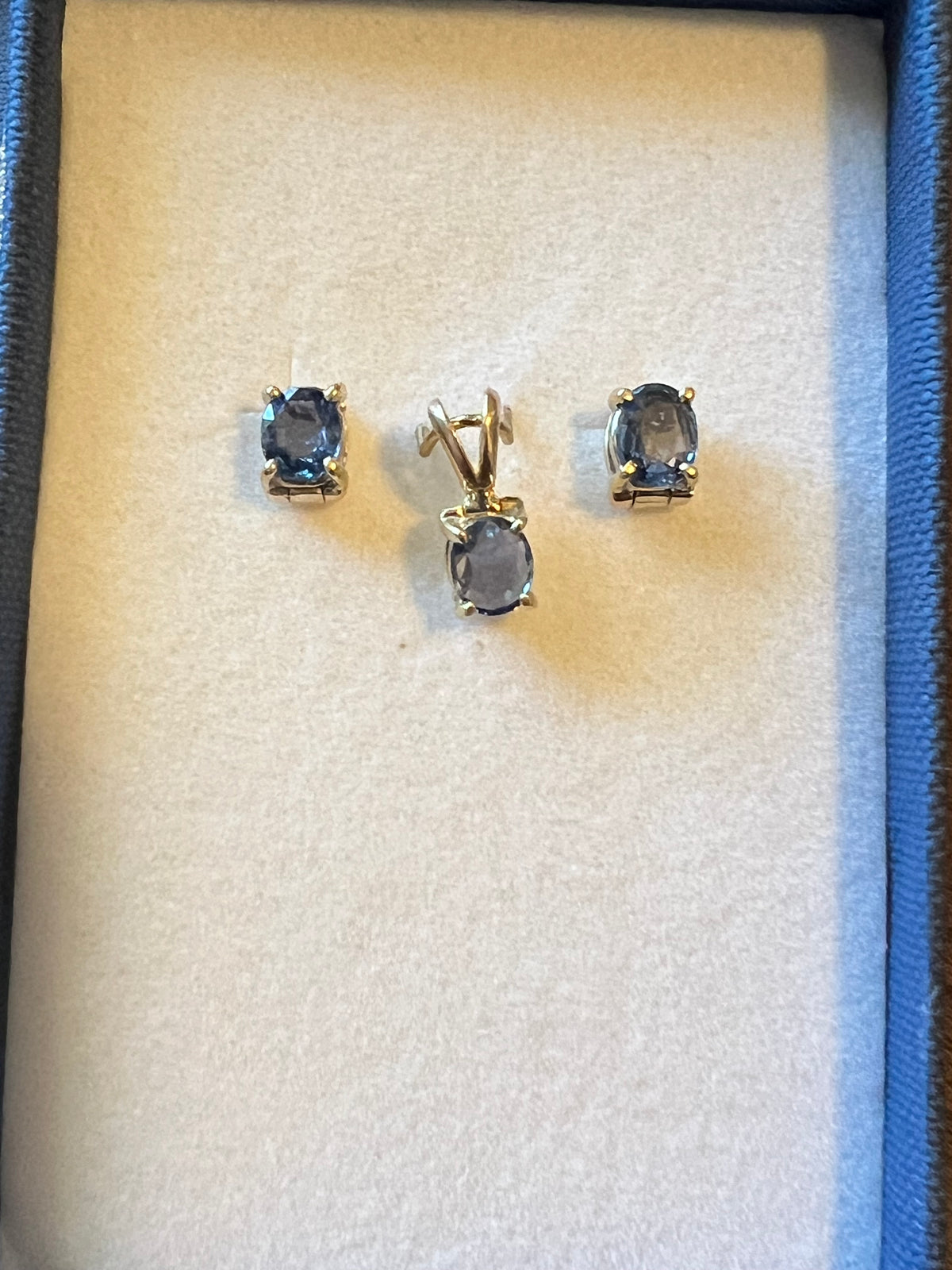 Oval Montana Sapphire Trio Pendant Earring Set 14kt Yellow Gold