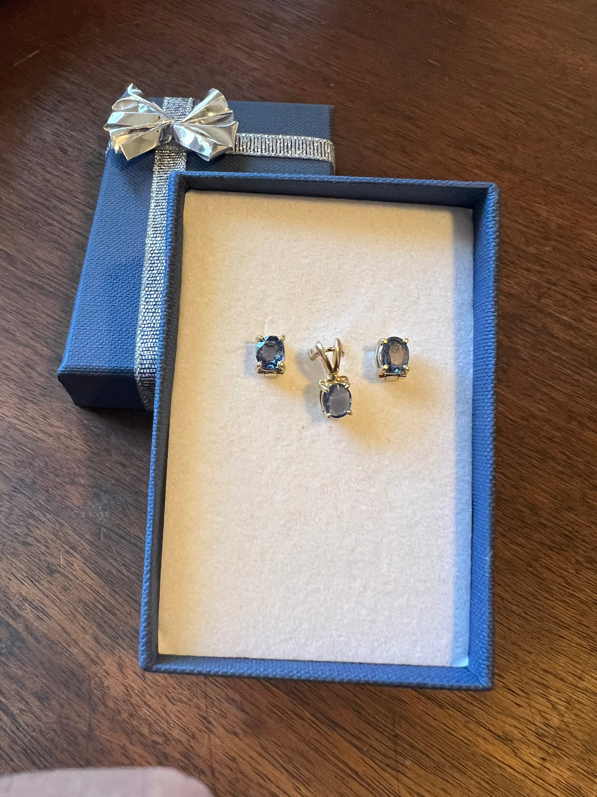 Oval Montana Sapphire Trio Pendant Earring Set 14kt Yellow Gold