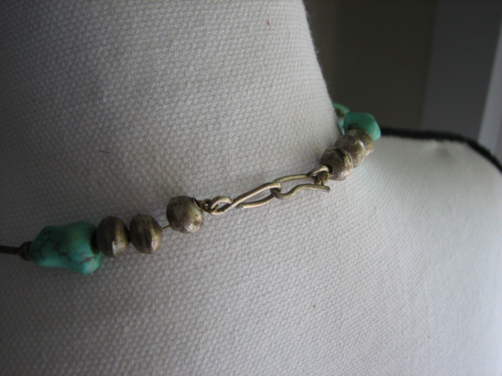 Sterling Silver Turquoise Nugget Southwestern Style 1970’s Necklace 18”