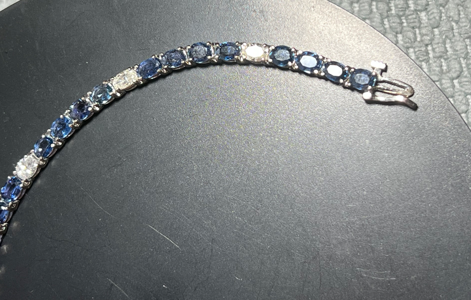 Yogo Montana Sapphire 14karat White Gold Tennis Bracelet Estate Liquidation Sale